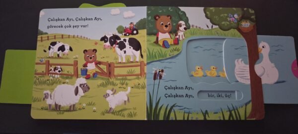 Çalışkan Ayı - Çiftlik Eğlencesi (Hareketli Kitap) - Görsel 2